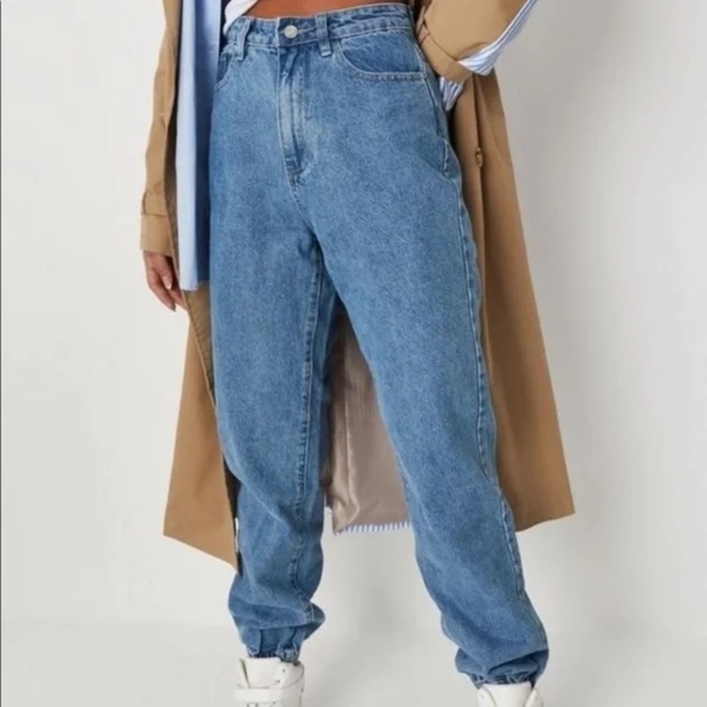 Missguided + High Rise Blue Jeans